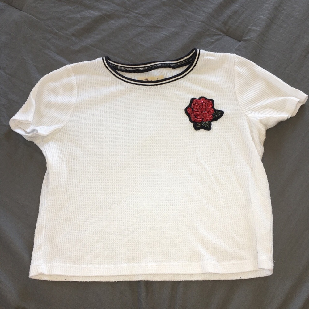 HOLLISTER CUTE T-SHIRT -SIZE XS SMALL